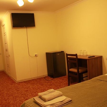 Hotel International Ереван Экстерьер фото