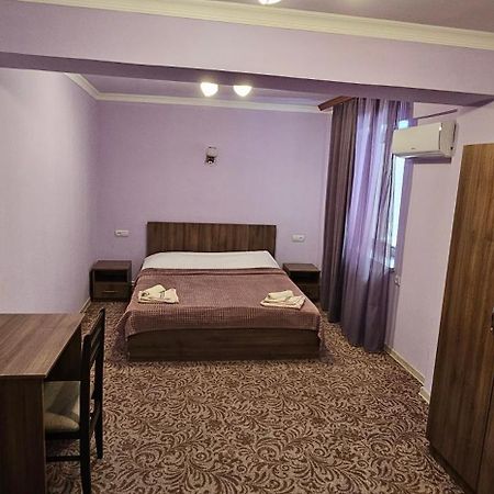 Hotel International Ереван Экстерьер фото